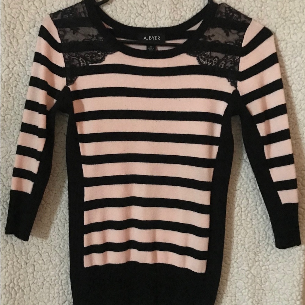 Amy Byes Mid-Sleeve Fitted Sweater